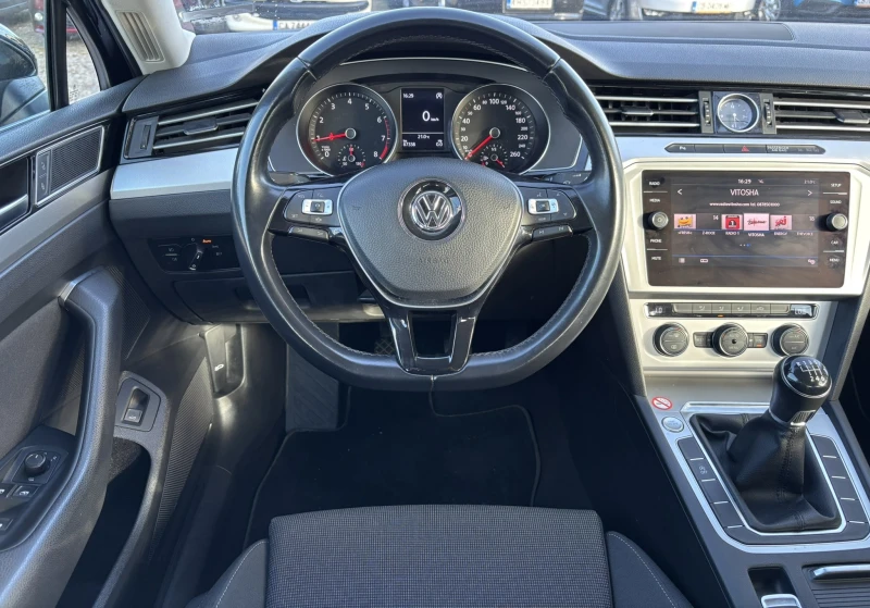VW Passat Comfortline 1.5 TSI, снимка 10 - Автомобили и джипове - 53093474