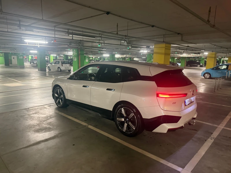 BMW iX 40, снимка 2 - Автомобили и джипове - 53272182