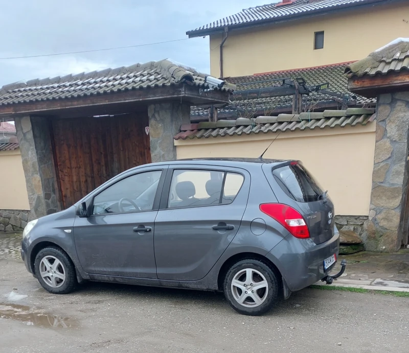 Hyundai I20, снимка 3 - Автомобили и джипове - 53578722