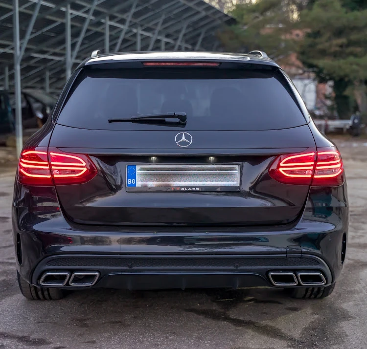 Mercedes-Benz C 220 AMG Line - изображение 3