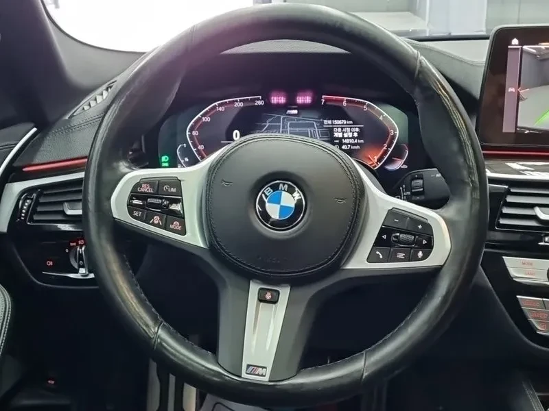 BMW 520 I M SPORTS, снимка 9 - Автомобили и джипове - 55278236