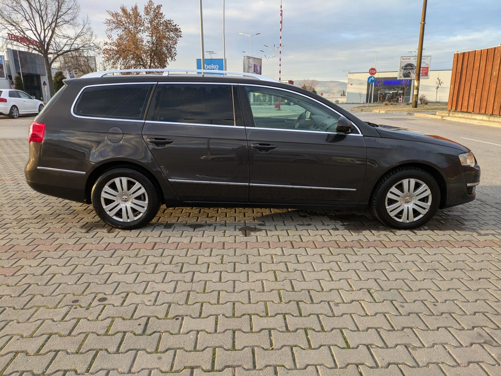 VW Passat 2.0 TDI 140 к.с. - изображение 5