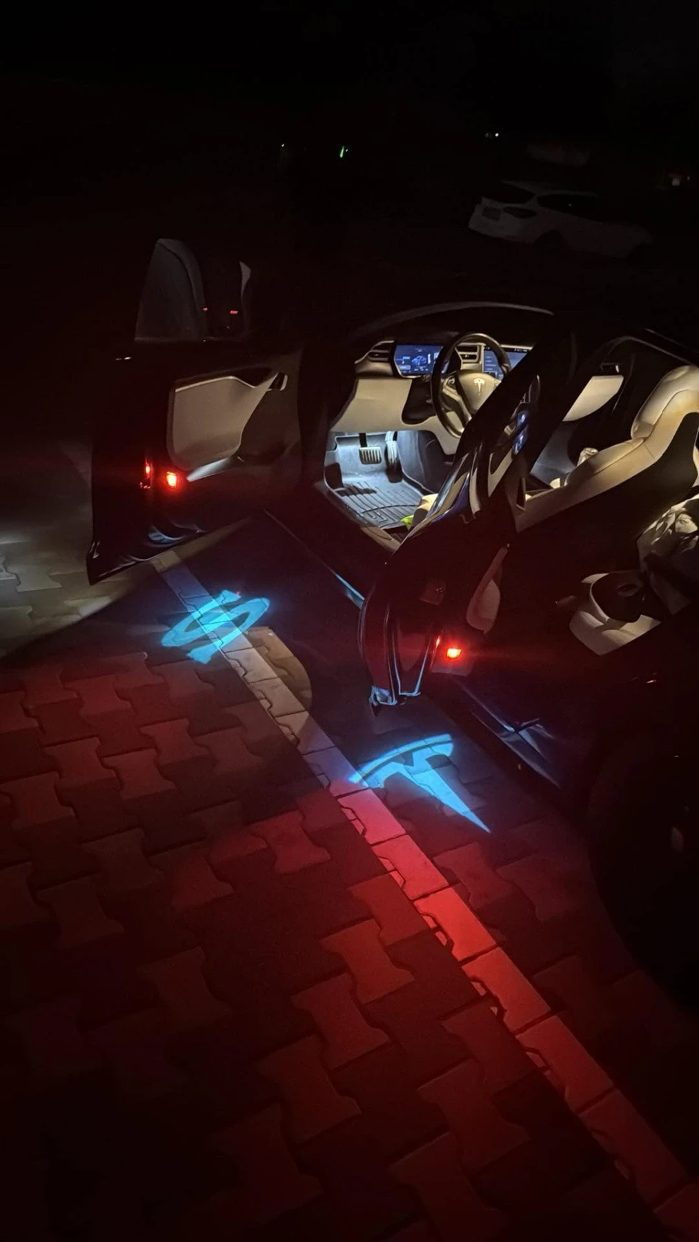 Tesla Model S 75/AWD/FSD3/MCU2/CCS/Carbon/Premium - изображение 7