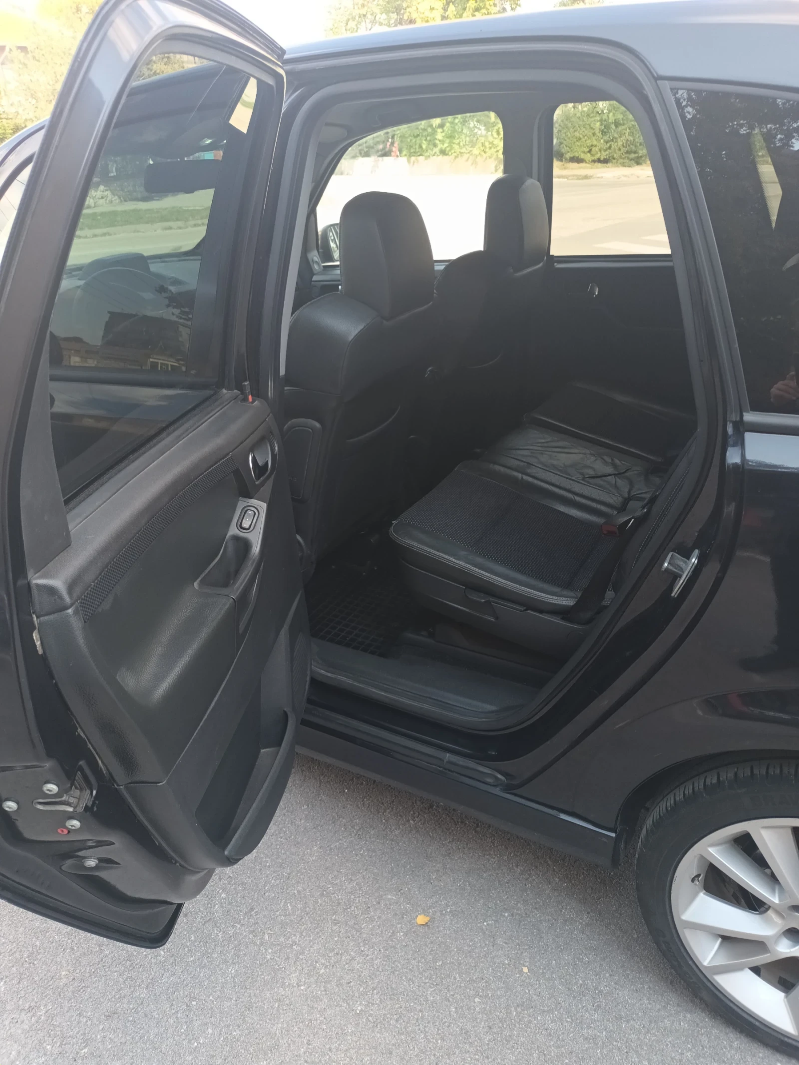 Opel Meriva 1.6 TURBO OPC - изображение 8