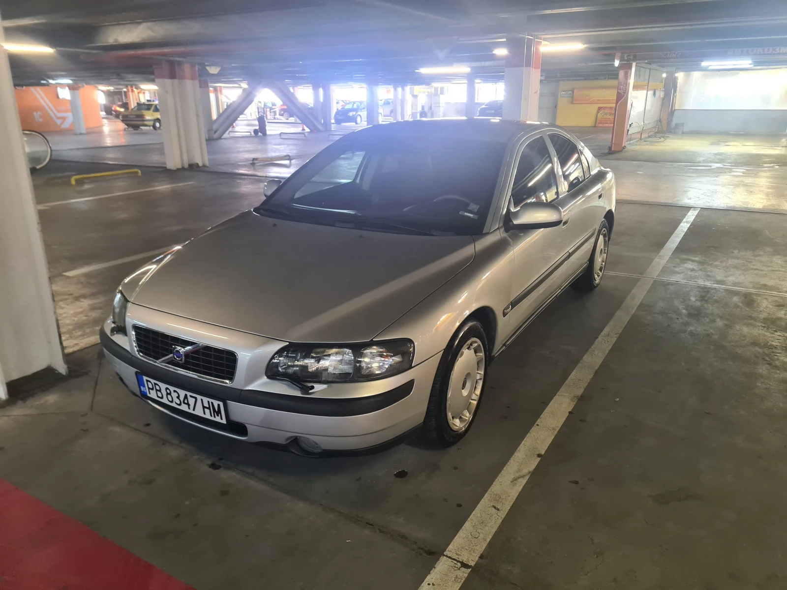 Volvo S60 2.4T - изображение 2