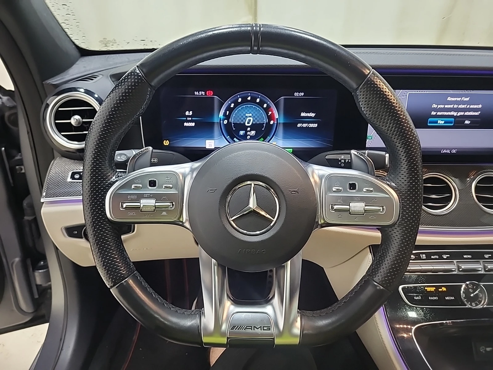 Mercedes-Benz E 53 AMG * 4MATIC * CARFAX * ОПЦИЯ ЗА ФИНАНСИРАНЕ  - изображение 8