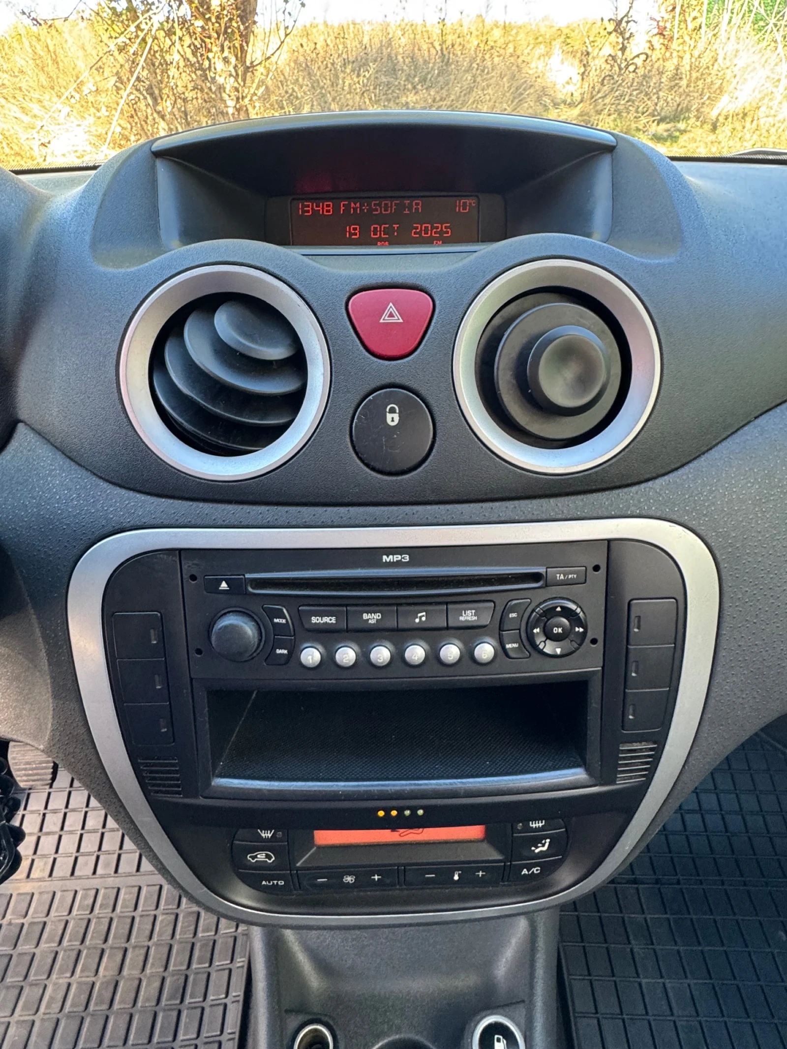 Citroen C3 1.4i ГАЗ Exclusive - изображение 3