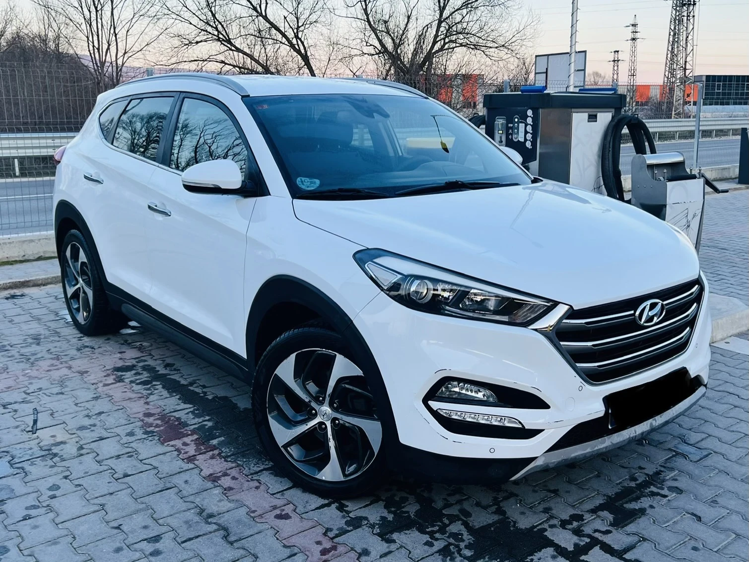 Hyundai Tucson 2.0 136 4х4, снимка 17 - Автомобили и джипове - 53561542