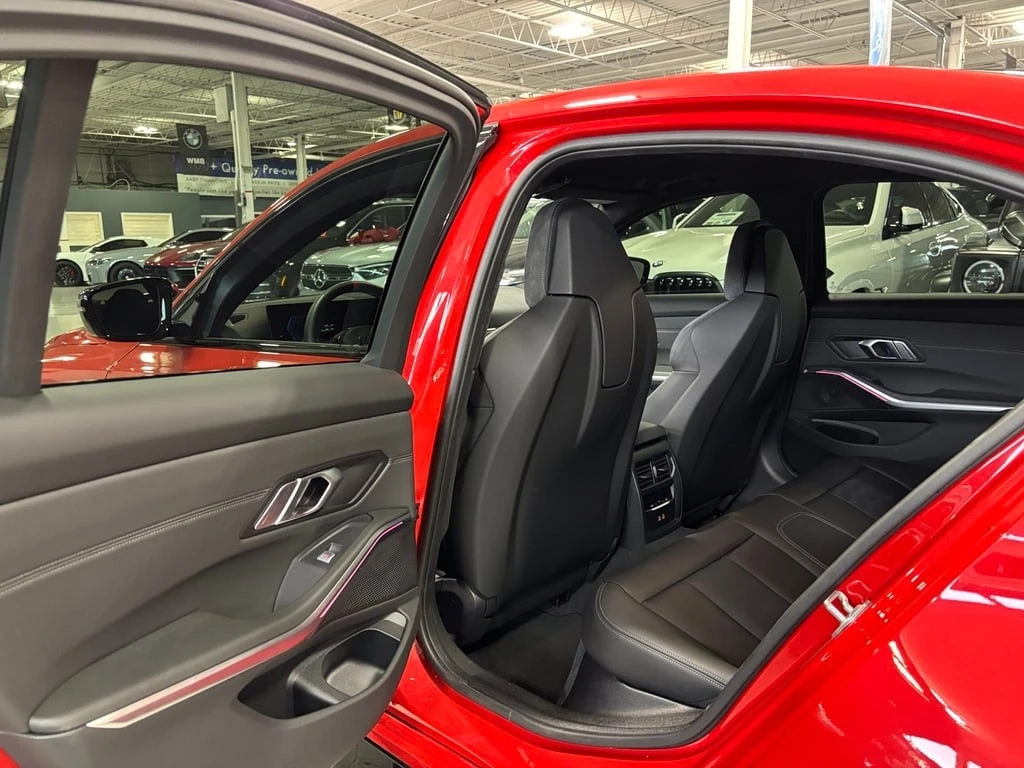 BMW M3 * Competition Sedan| TORONTO RED | NO LUX TAX | NA | Mobile.bg � ����������� 13