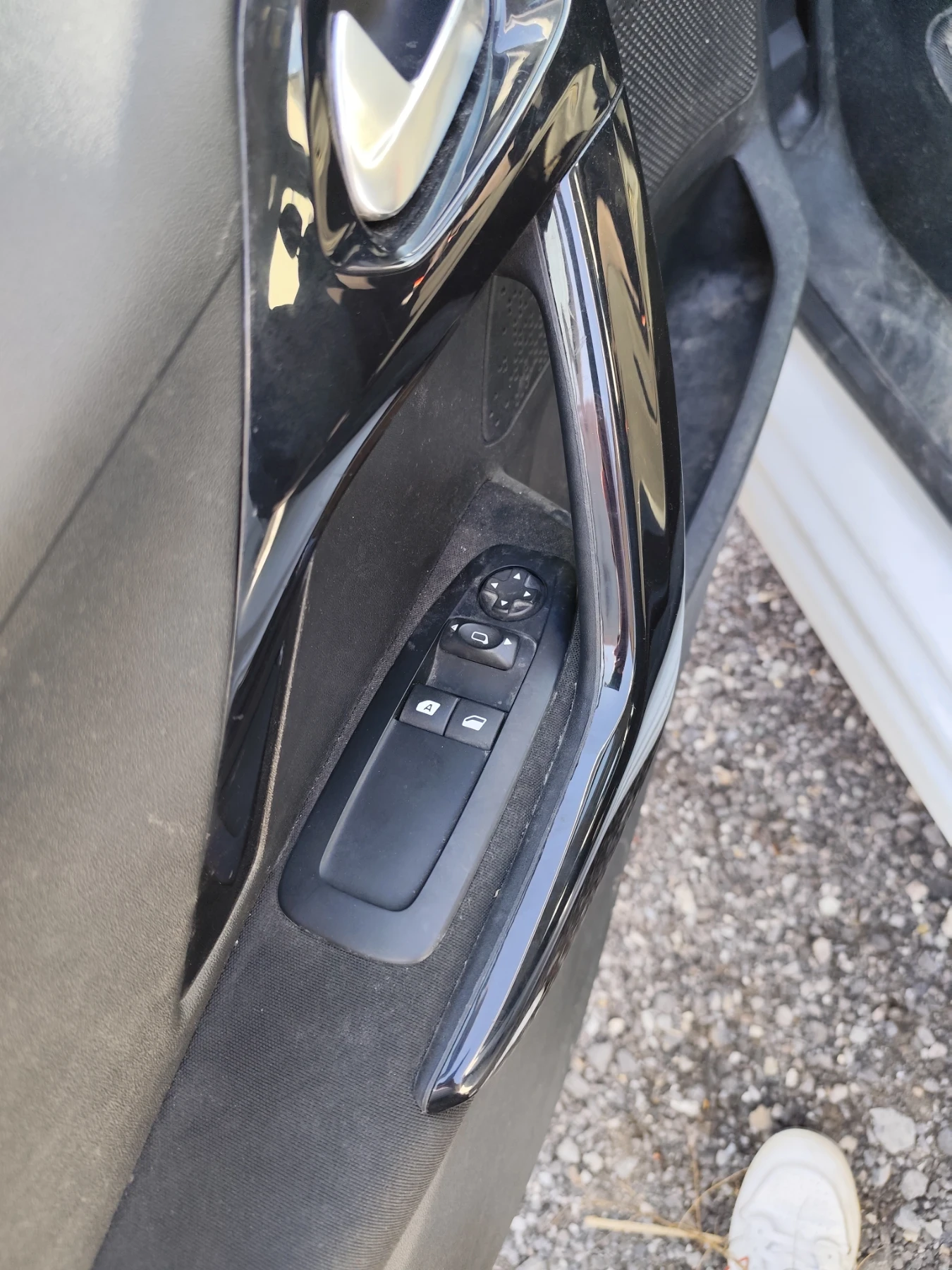 Peugeot 208 1, 6HDI | Mobile.bg � ����������� 7