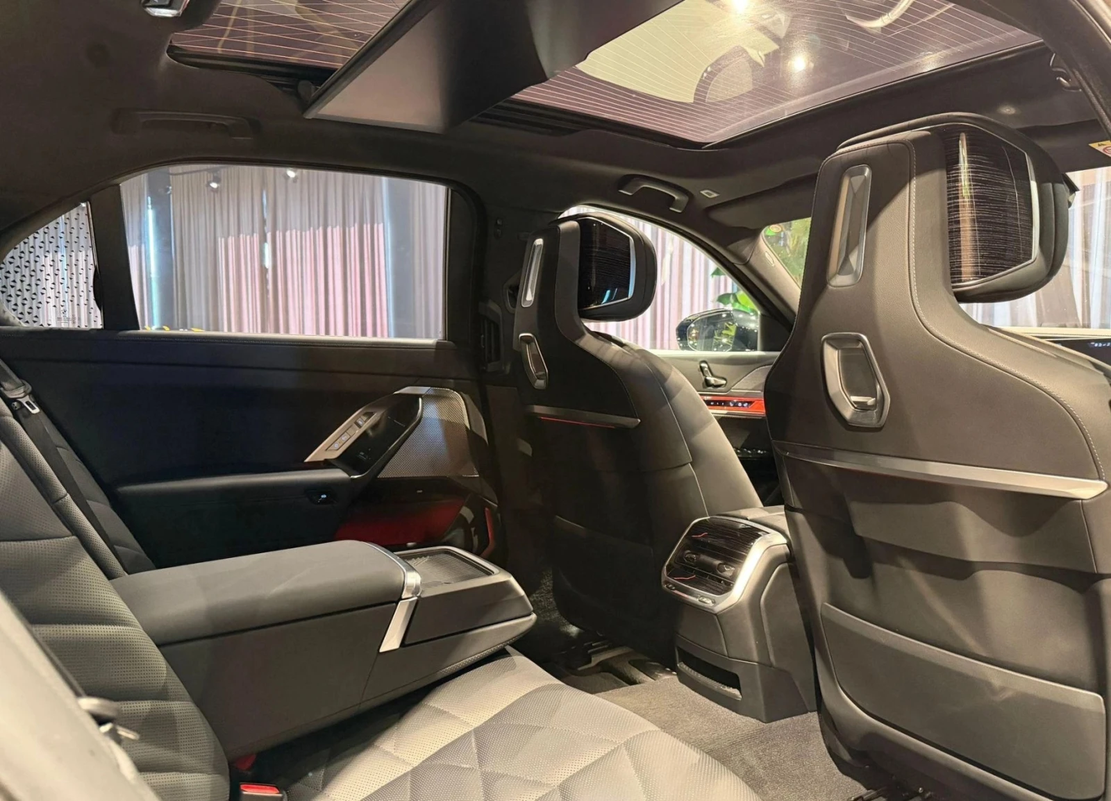 BMW 740 d xDrive M Sport Paket, снимка 10 - Автомобили и джипове - 54004663