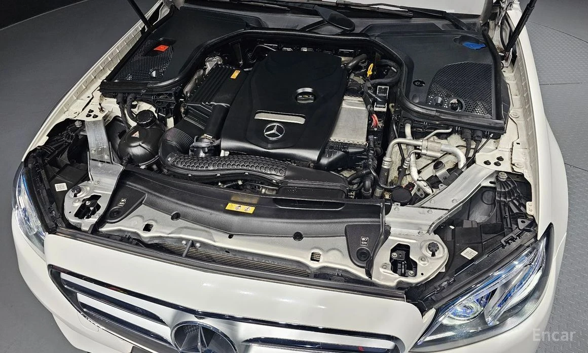 Mercedes-Benz E 300, снимка 6 - Автомобили и джипове - 54067982