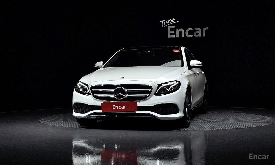 Mercedes-Benz E 300, снимка 3 - Автомобили и джипове - 54067982