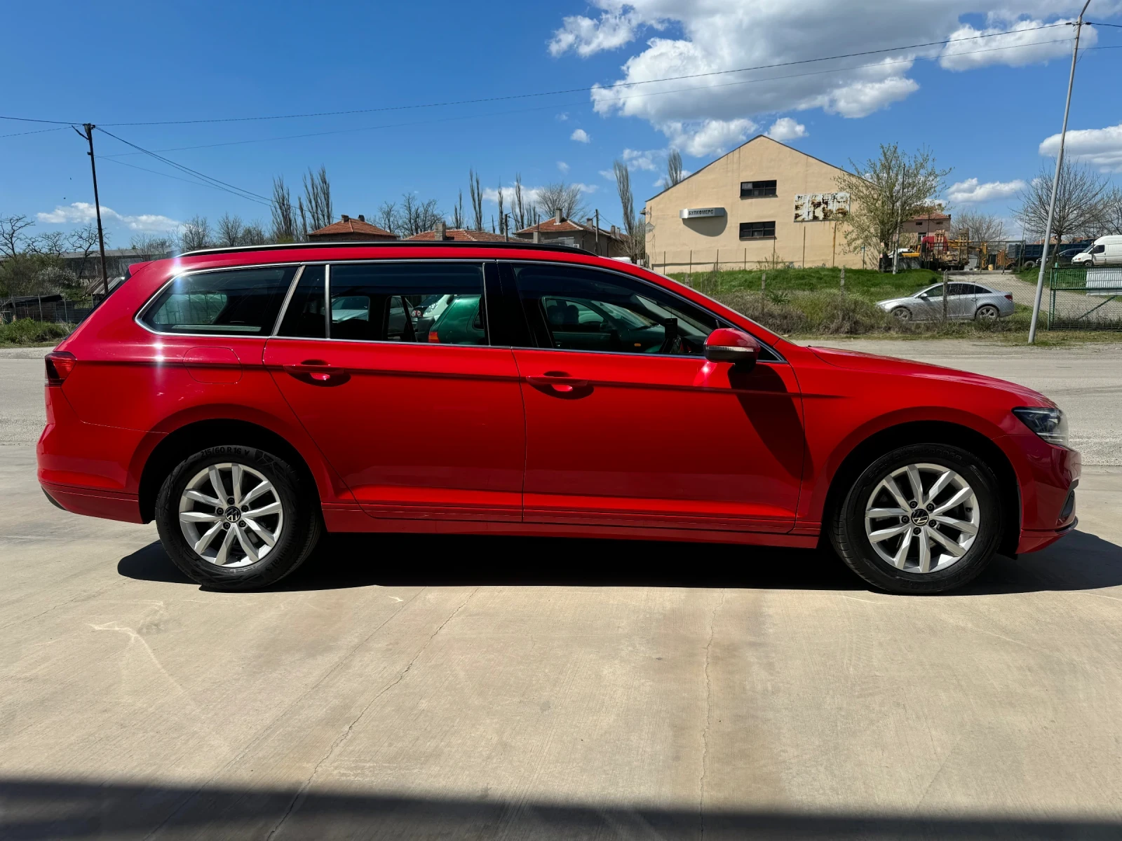 VW Passat 2.0TDi, снимка 7 - Автомобили и джипове - 54139321