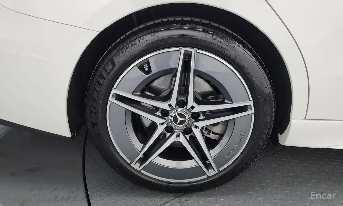 Mercedes-Benz C 200 2025* ����� ���* 824 ��* ������ ���� | Mobile.bg � ����������� 5