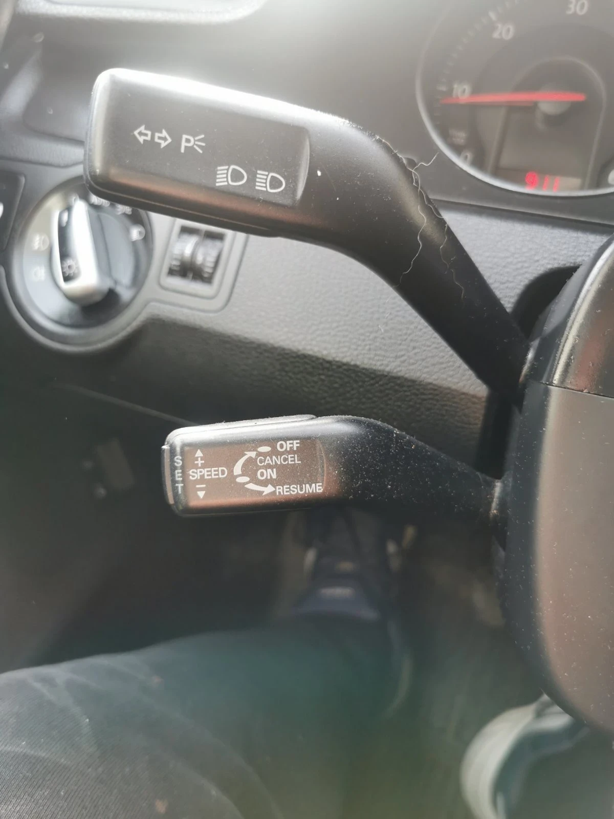 VW Passat 1.9 TDI, снимка 4 - Автомобили и джипове - 54265156