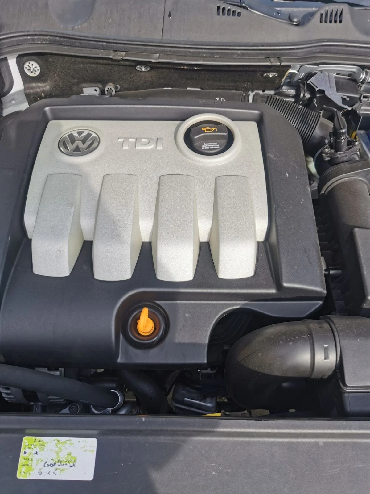 VW Passat 1.9 TDI, снимка 10 - Автомобили и джипове - 54265156