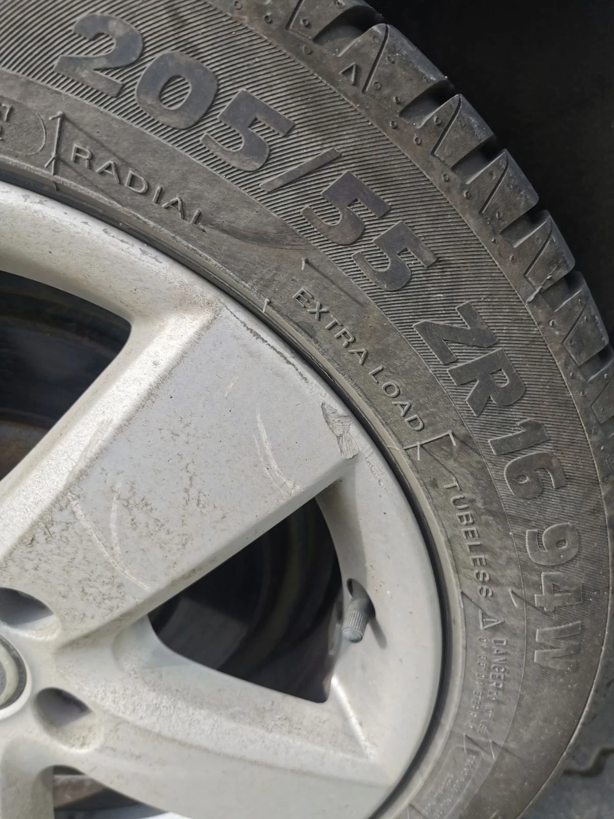 VW Passat 1.9 TDI, снимка 13 - Автомобили и джипове - 54265156