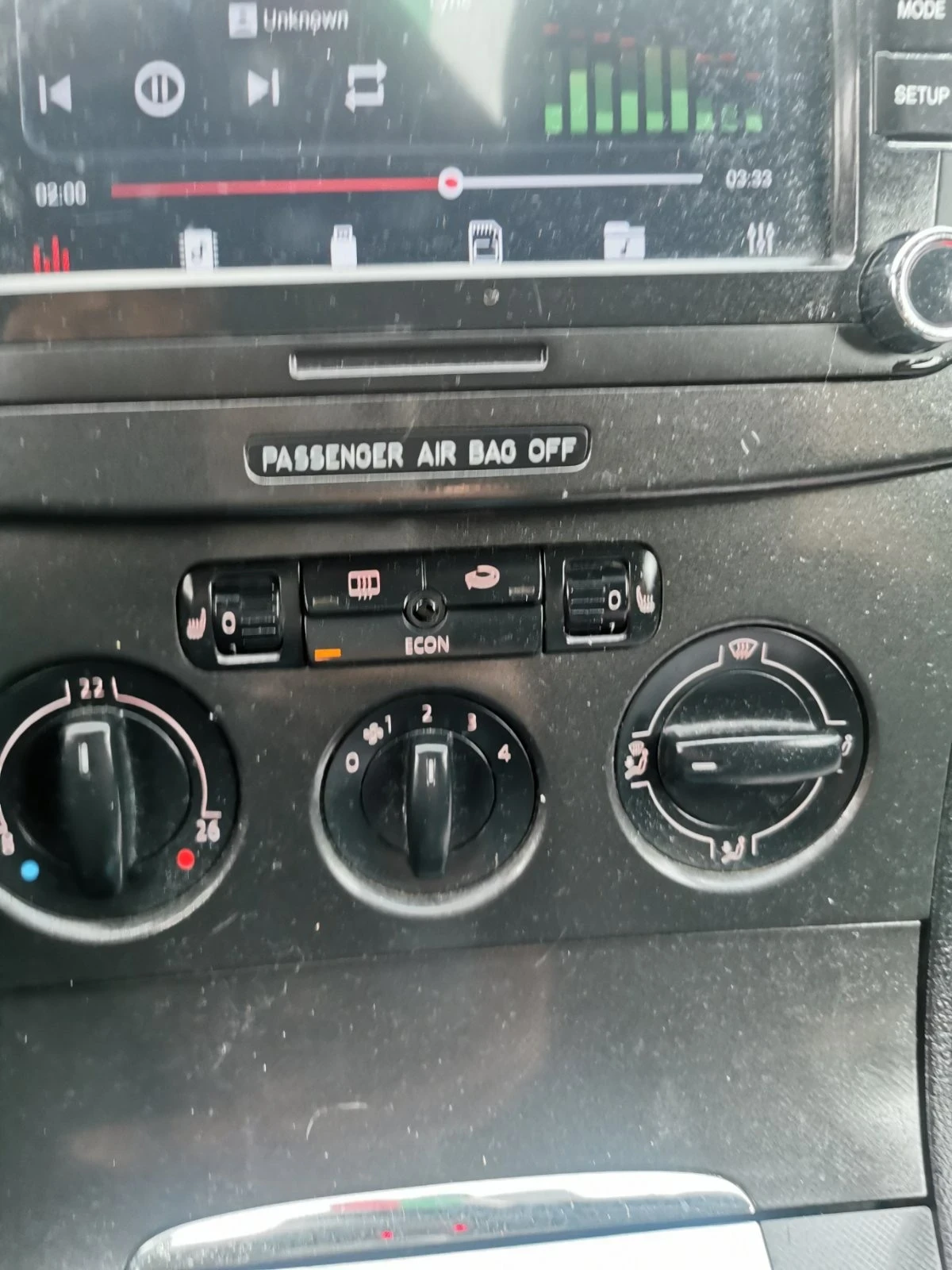 VW Passat 1.9 TDI, снимка 9 - Автомобили и джипове - 54265156