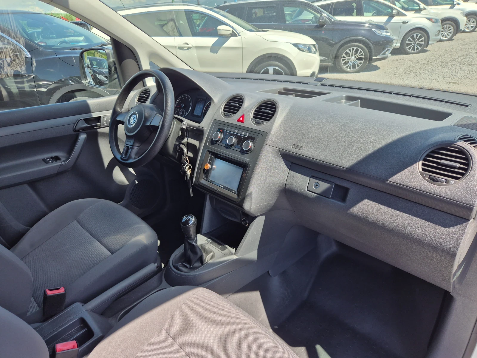 VW Caddy 2.0  Бенз-Метан, снимка 11 - Автомобили и джипове - 54706351