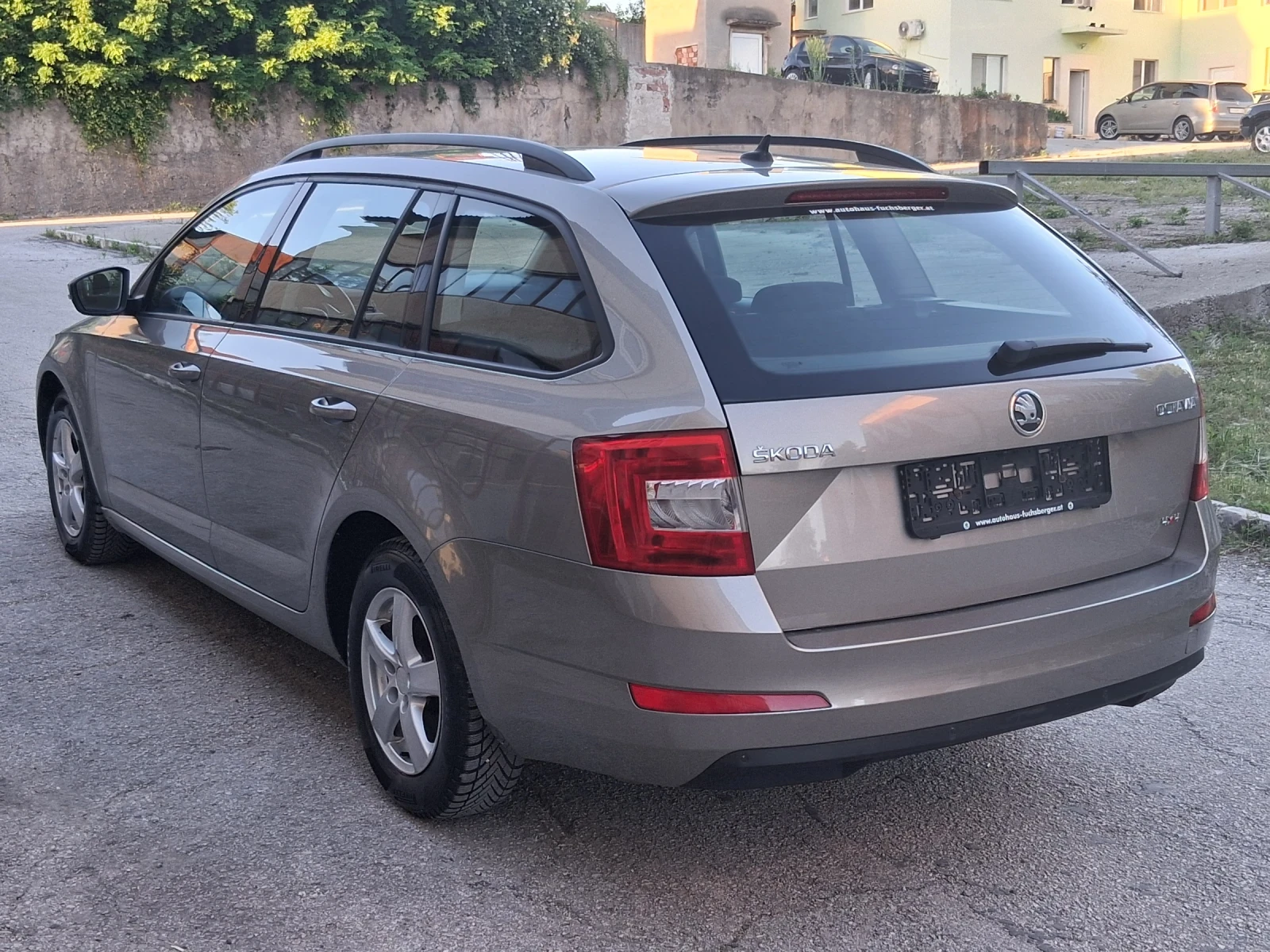 Skoda Octavia 1.6TDI* 4X4* 105HP, снимка 4 - Автомобили и джипове - 54893995