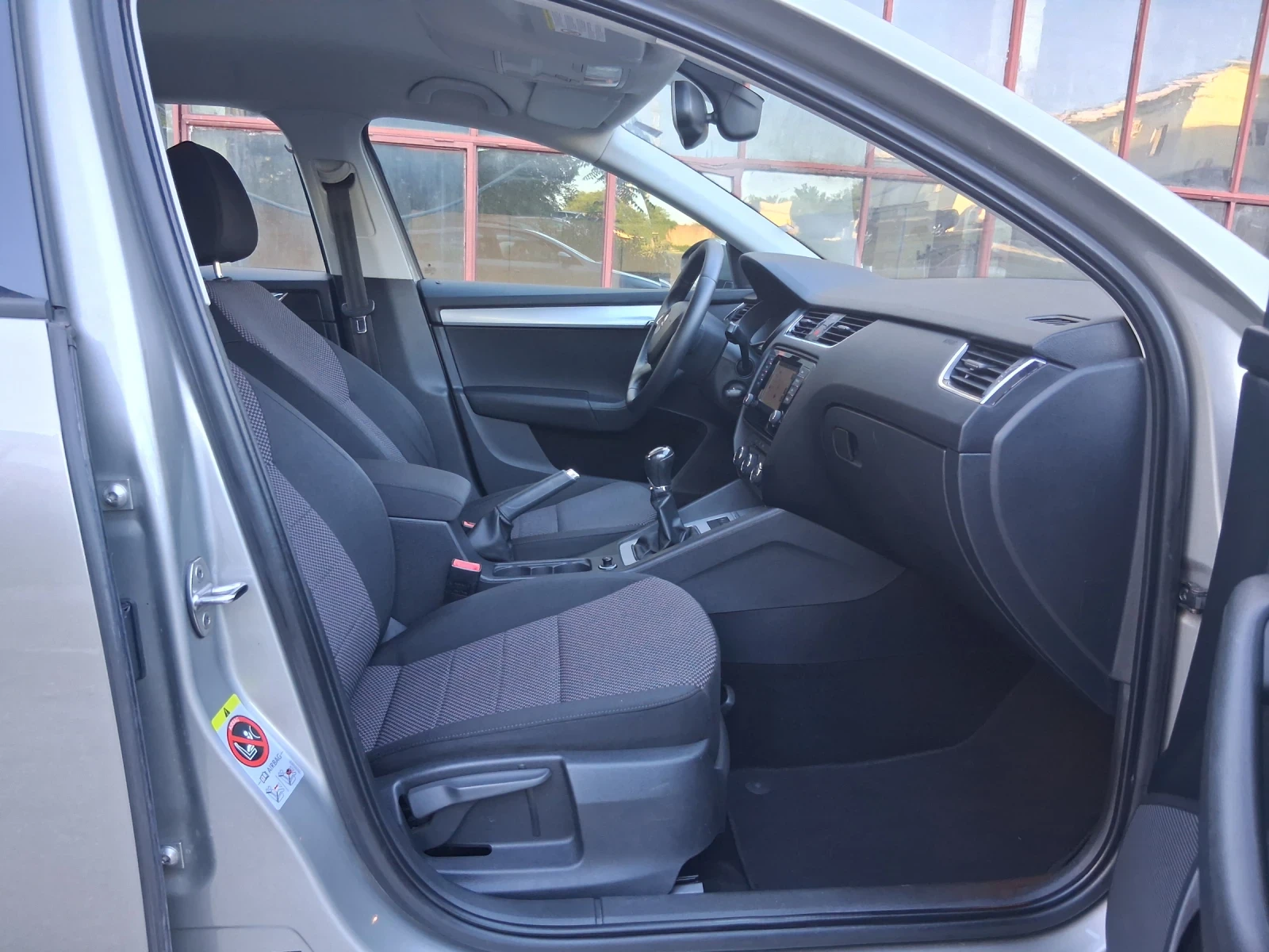 Skoda Octavia 1.6TDI* 4X4* 105HP, снимка 10 - Автомобили и джипове - 54893995