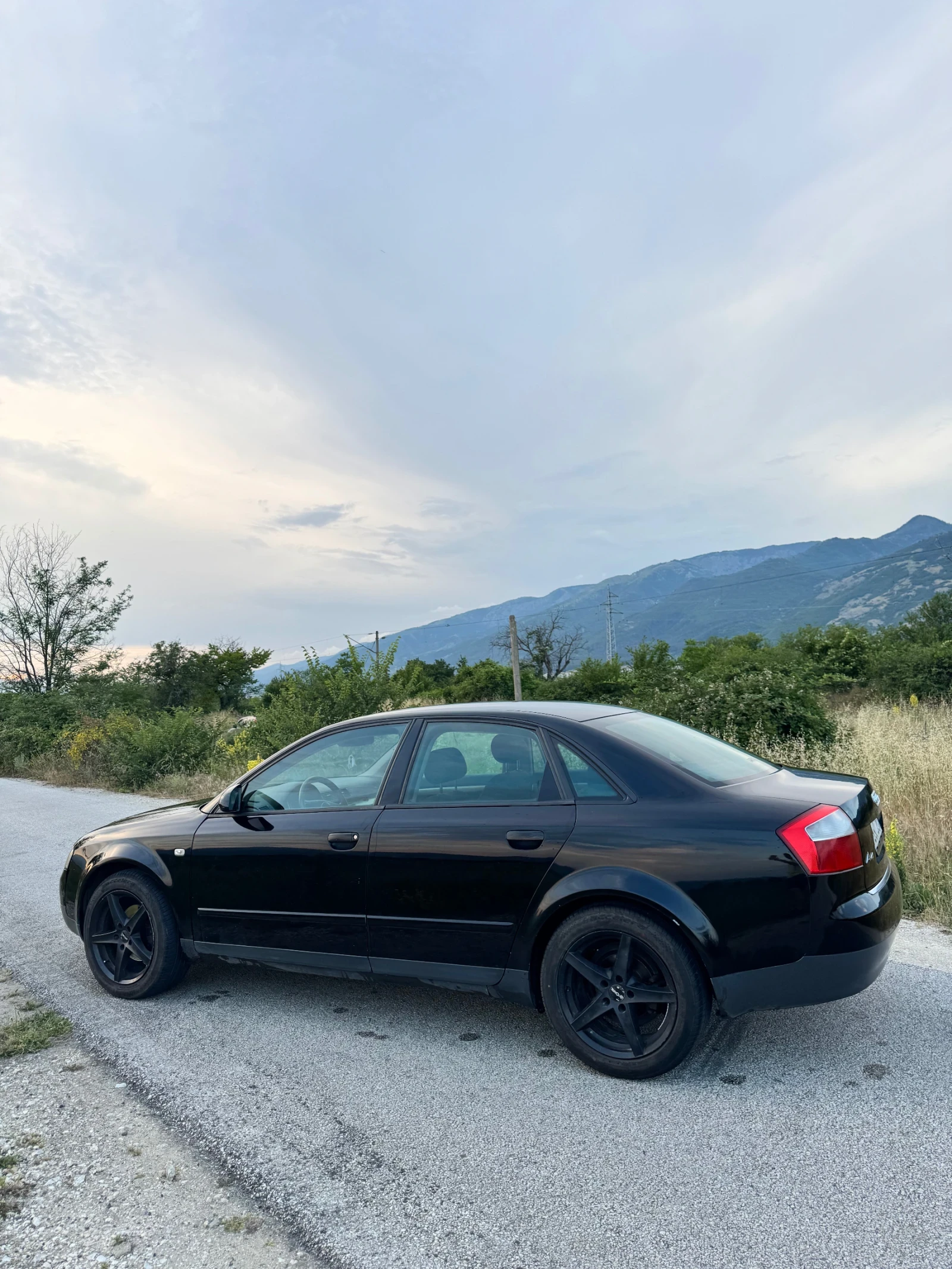 Audi A4, снимка 5 - Автомобили и джипове - 55092735