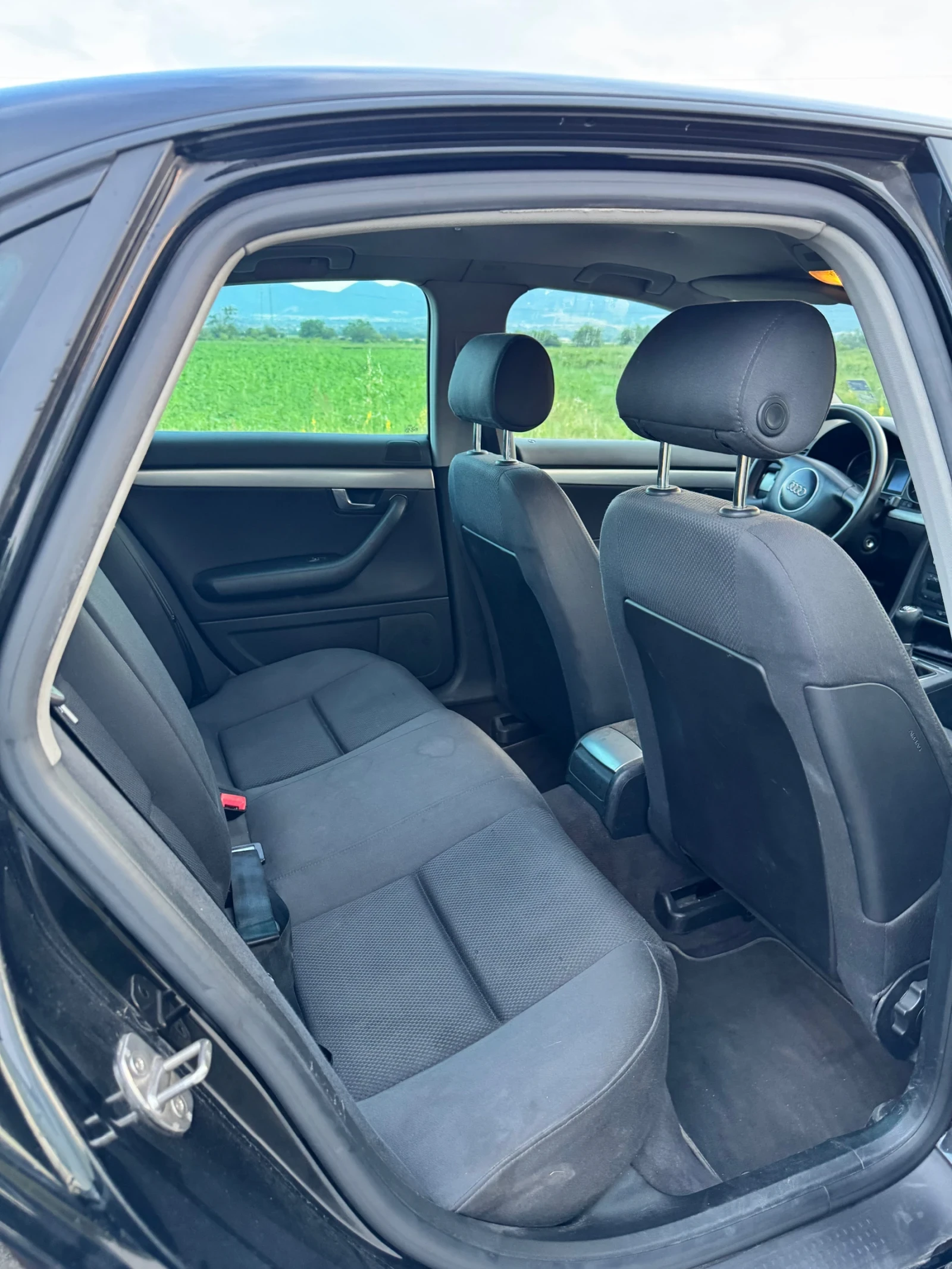 Audi A4, снимка 9 - Автомобили и джипове - 55092735