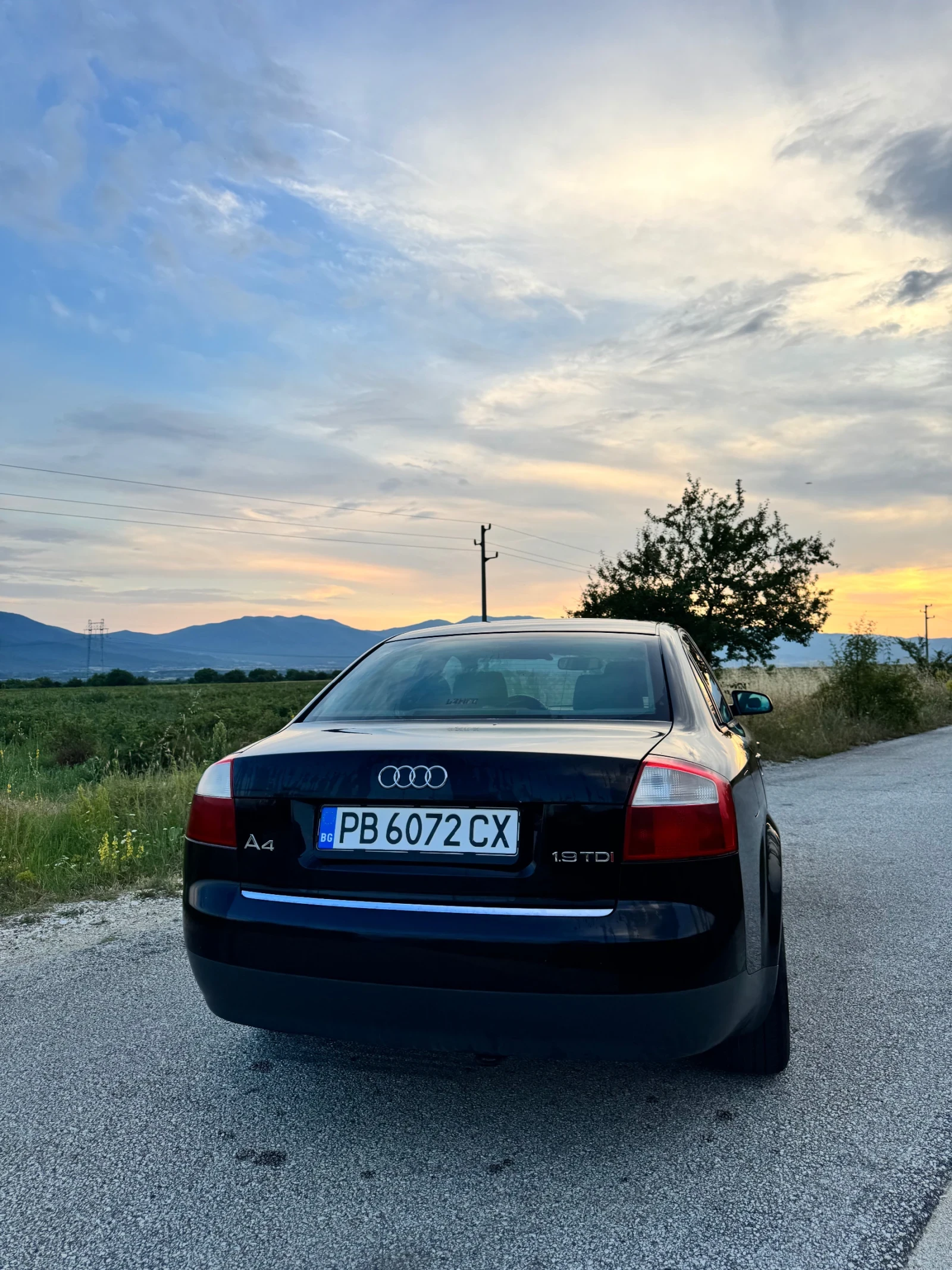 Audi A4, снимка 4 - Автомобили и джипове - 55092735