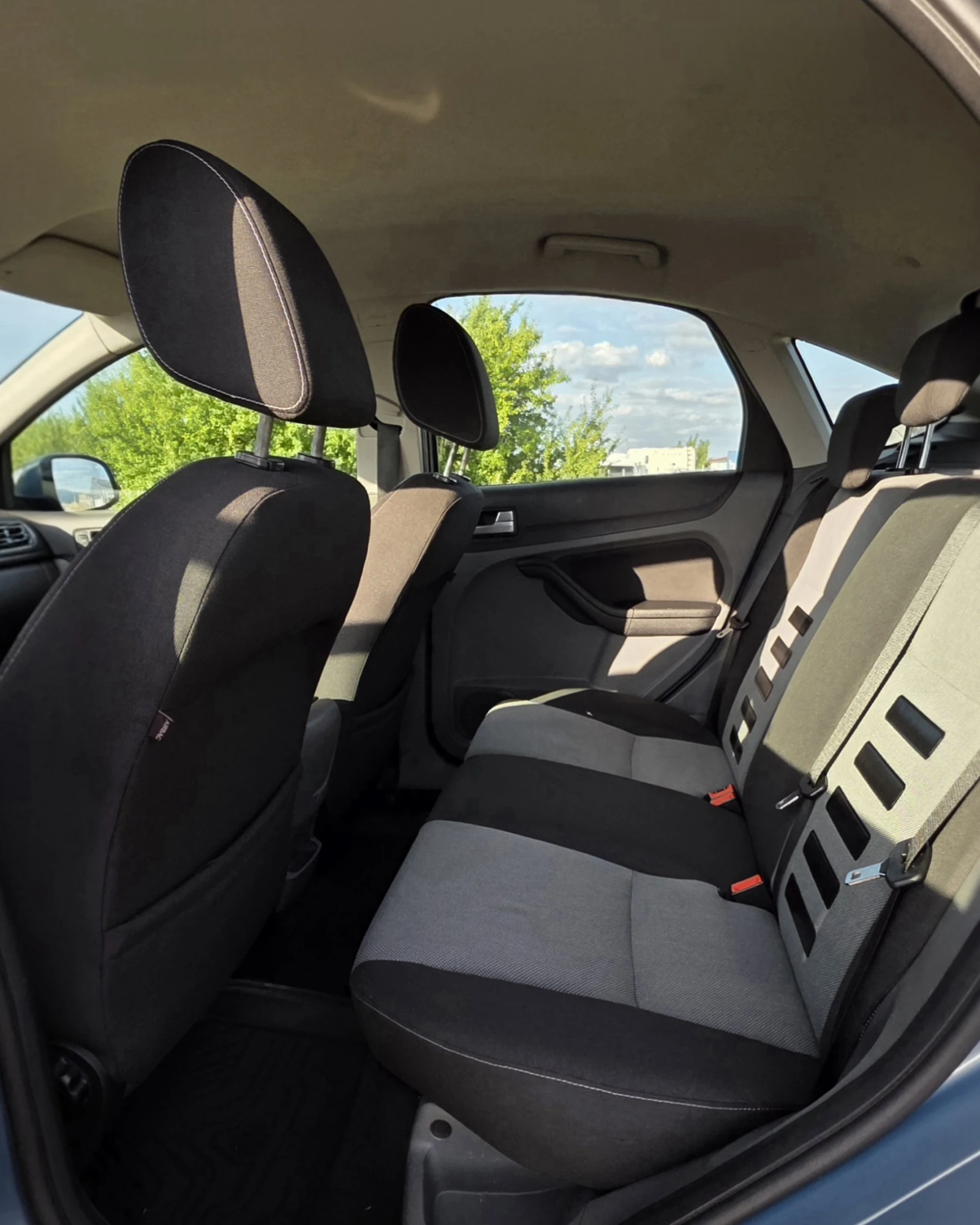 Ford Focus 1.6i 116ks GAZ, снимка 9 - Автомобили и джипове - 55743935