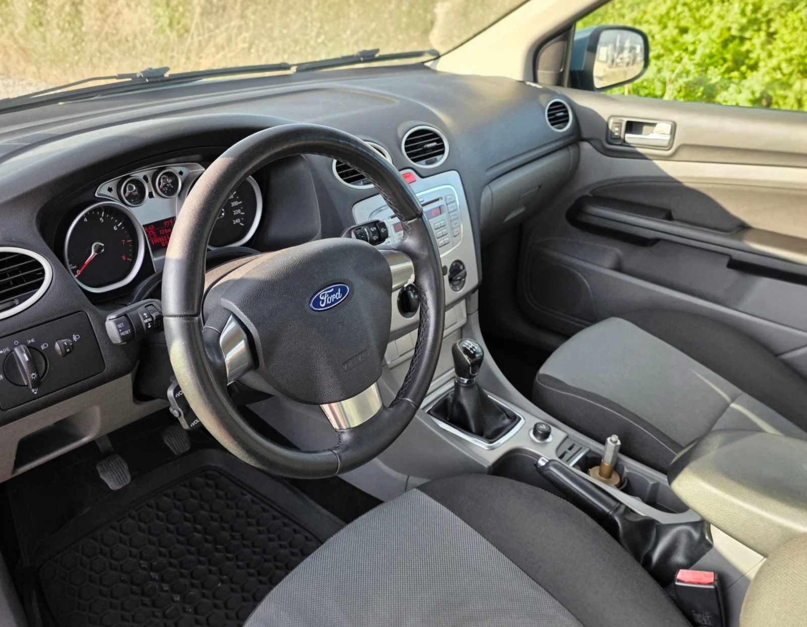 Ford Focus 1.6i 116ks GAZ, снимка 6 - Автомобили и джипове - 55743935