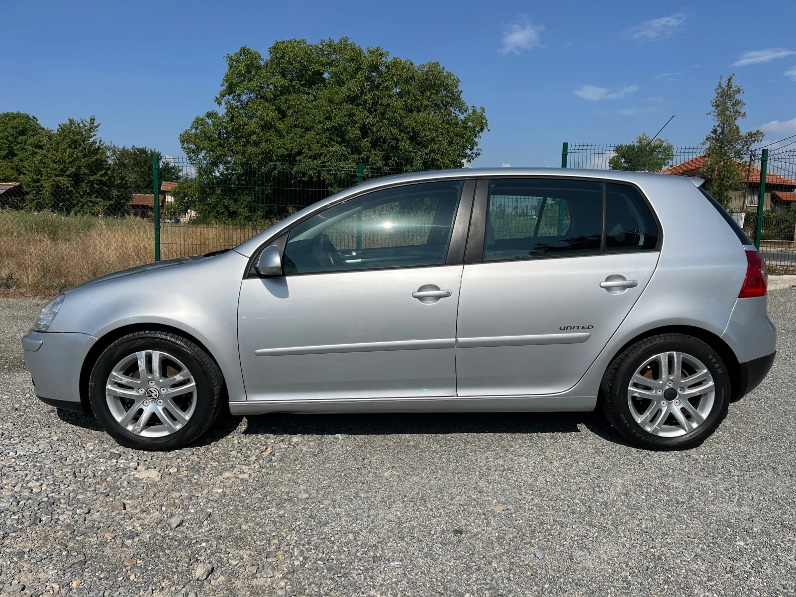 VW Golf 1.6i GPL, снимка 8 - Автомобили и джипове - 55811663
