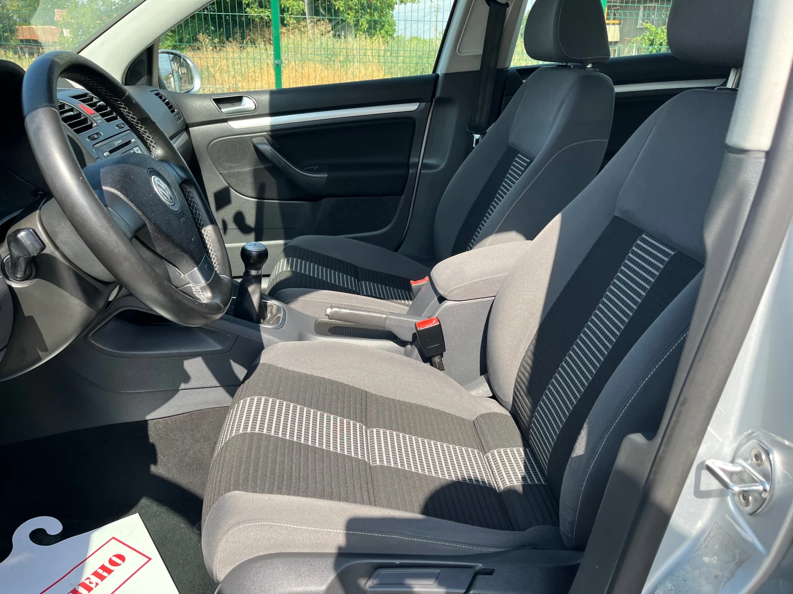 VW Golf 1.6i GPL, снимка 12 - Автомобили и джипове - 55811663