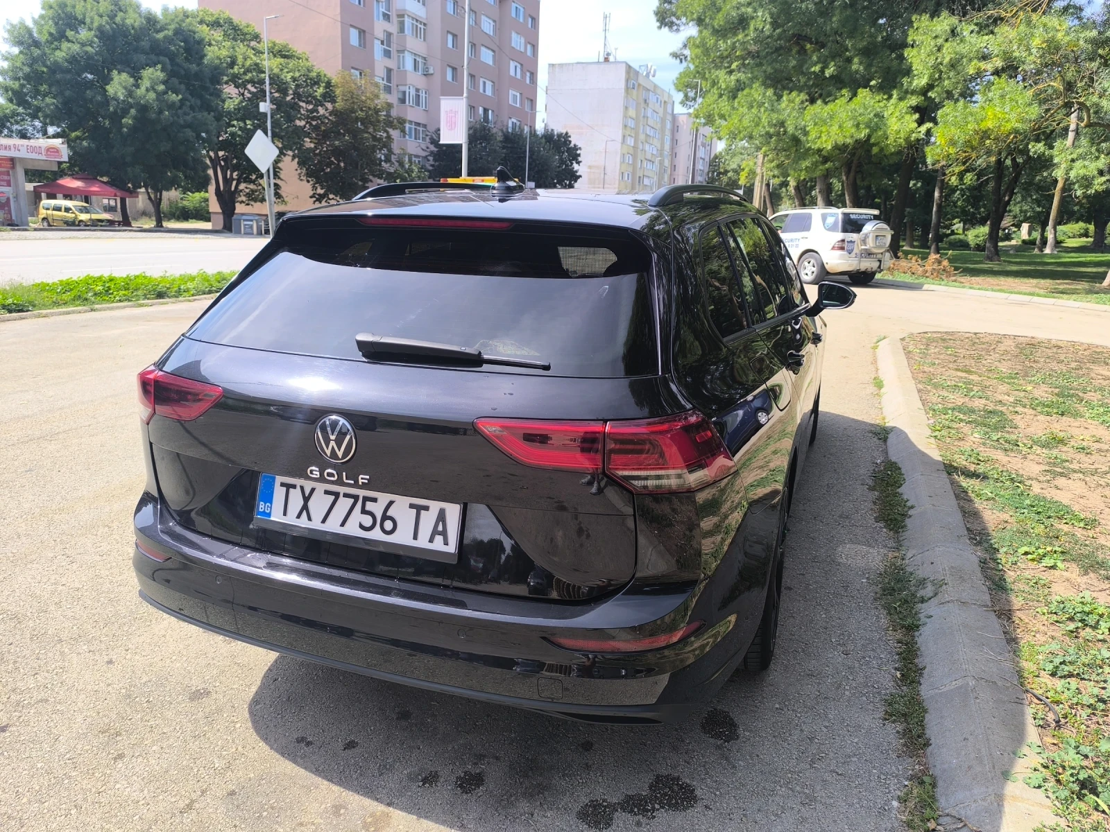VW Golf R-Line 2.0 tdi Dsg7, снимка 4 - Автомобили и джипове - 56083718