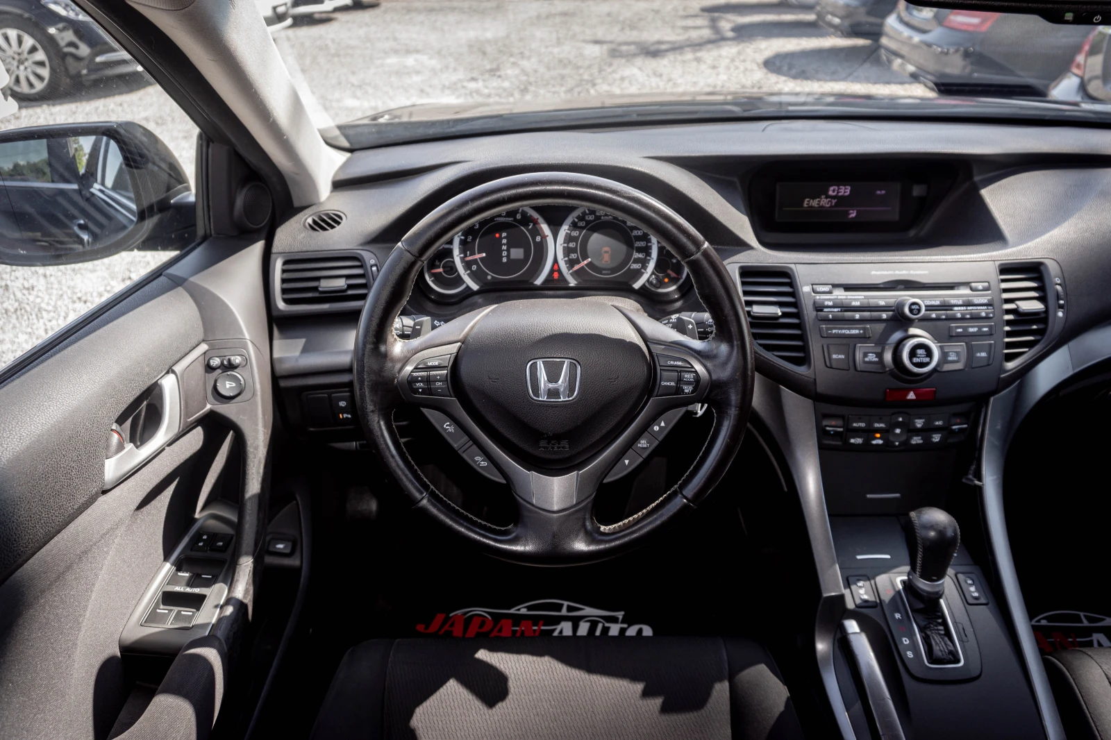 Honda Accord 2.0 бензин Автомат! 2013 година! ТОП! С ГАРАНЦИЯ! , снимка 11 - Автомобили и джипове - 56096289