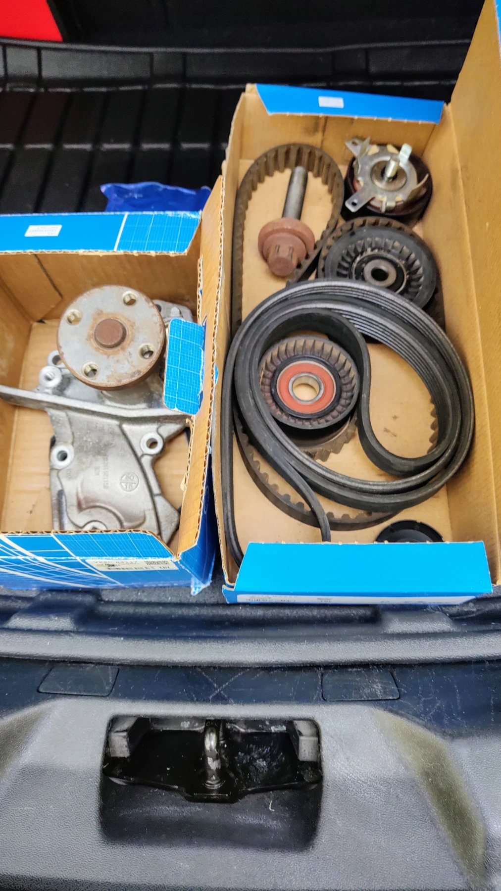 Volvo V40, снимка 11 - Автомобили и джипове - 56253396