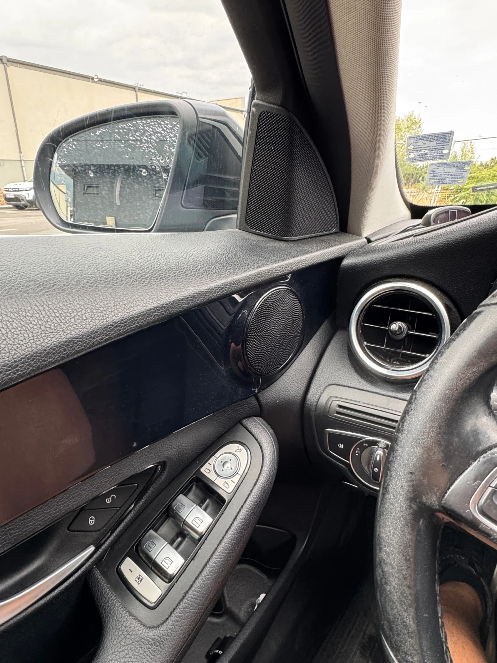 Mercedes-Benz 220, снимка 7 - Автомобили и джипове - 56260087
