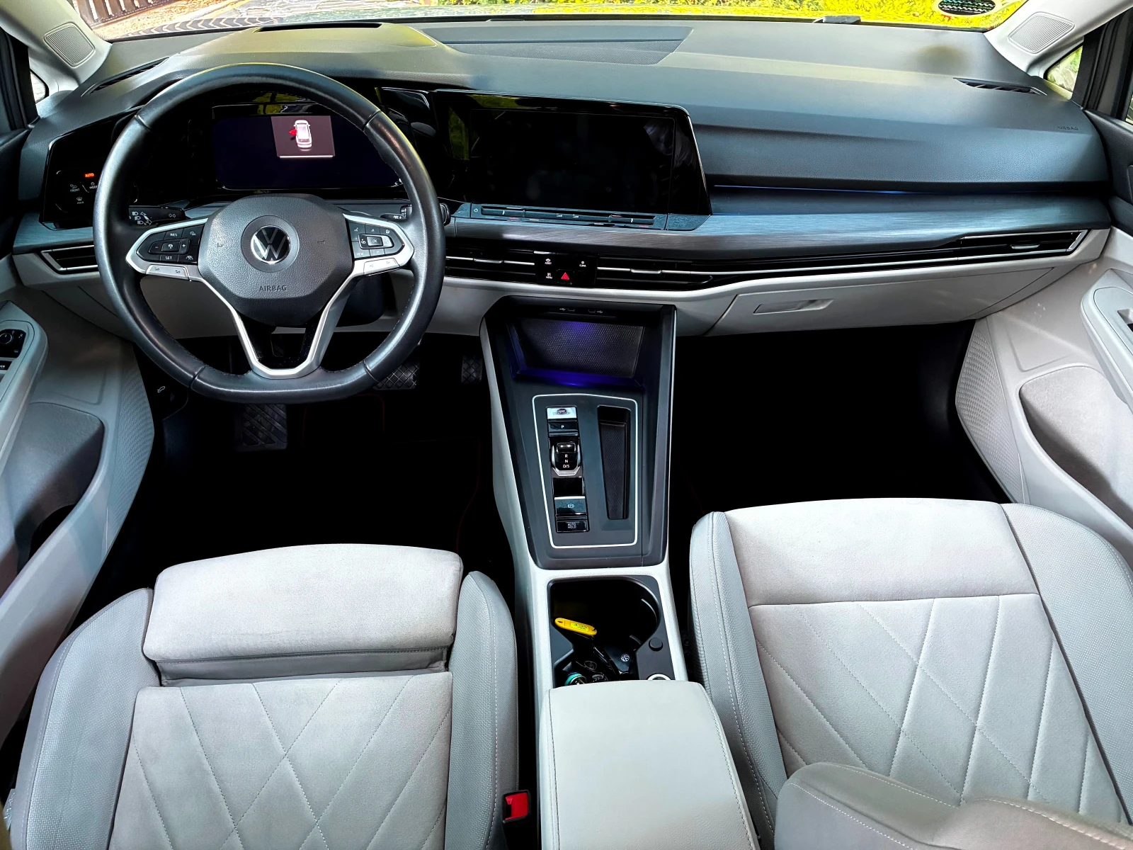 VW Golf 2.0TDI* STYLE* IQ.LIGHT* , снимка 13 - Автомобили и джипове - 56323769