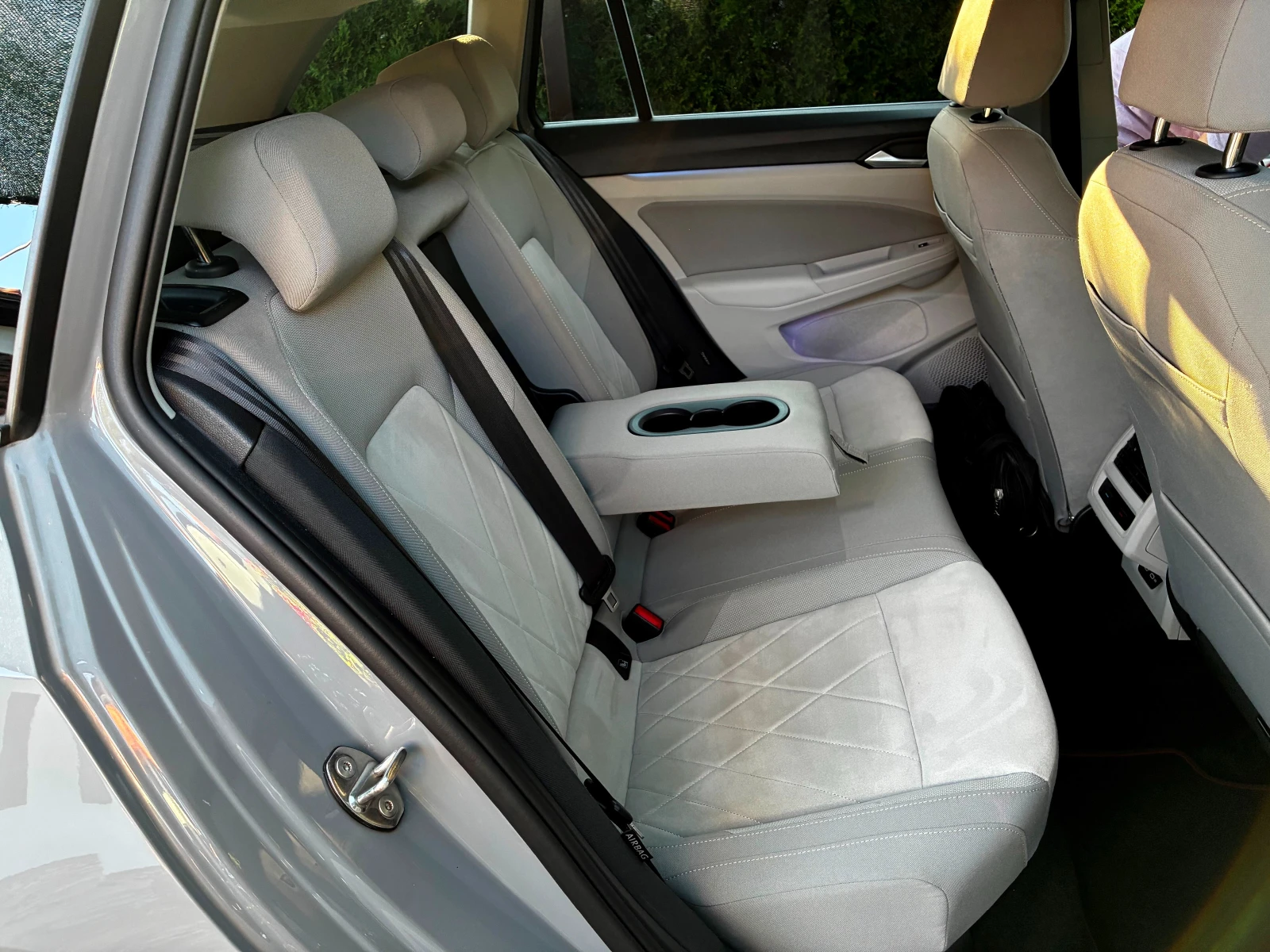 VW Golf 2.0TDI* STYLE* IQ.LIGHT* , снимка 10 - Автомобили и джипове - 56323769
