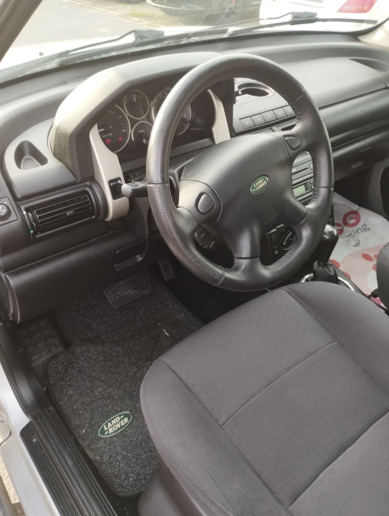 Land Rover Freelander 2.0d, снимка 7 - Автомобили и джипове - 48592939