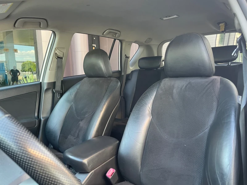 Toyota Rav4 2.2D4D-FACE-КОЖА-NAVI-AUTOMAT, снимка 15 - Автомобили и джипове - 50978266