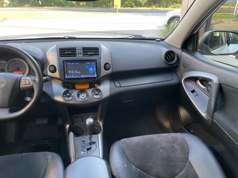 Toyota Rav4 2.2D4D-FACE-КОЖА-NAVI-AUTOMAT, снимка 12 - Автомобили и джипове - 50978266