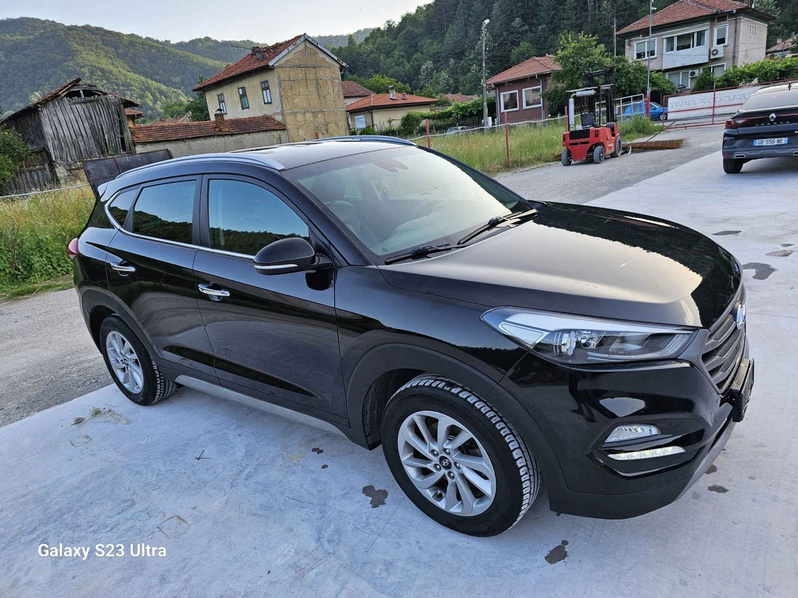 Hyundai Tucson 1.7 automat  - изображение 7