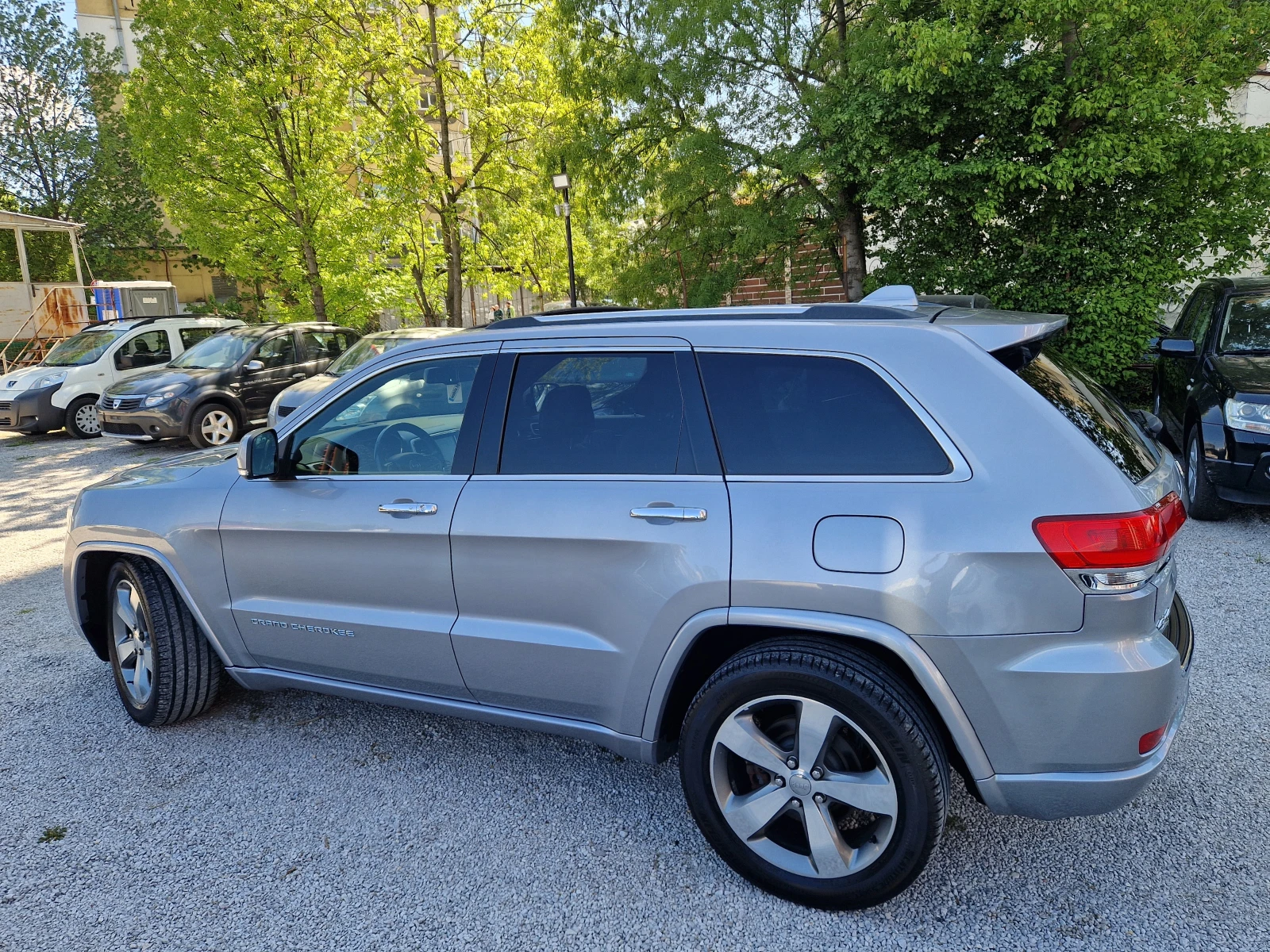 Jeep Grand cherokee 3.0CRD/OVERLAND - изображение 8