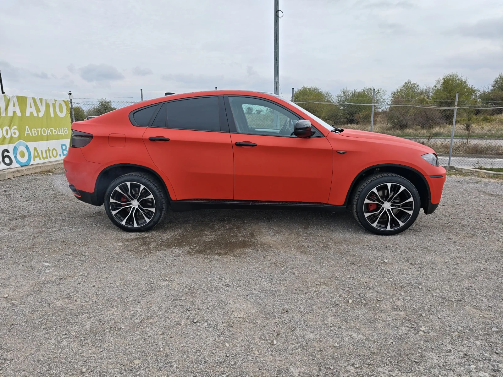 BMW X6 ЧЕРВЕН МАТ САТЕН - изображение 4