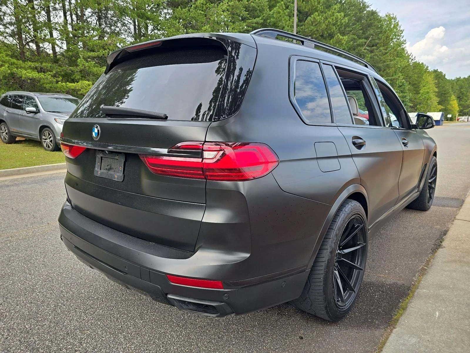 BMW X7 xDrive50I* ЦЕНА ДО БЪЛГАРИЯ* CARFAX - изображение 4