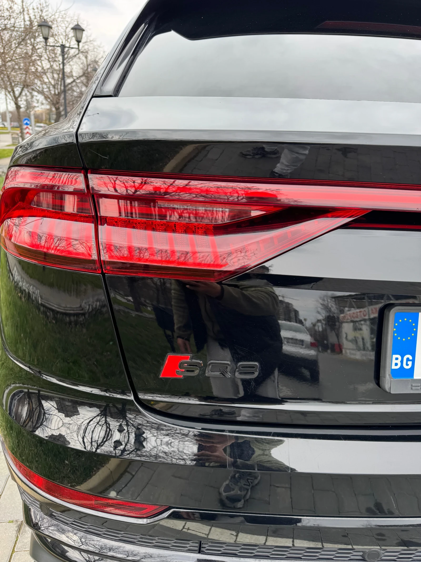 Audi SQ8 / MATRIX LED / BLACK / ПАНОРАМА / , снимка 3 - Автомобили и джипове - 53926199