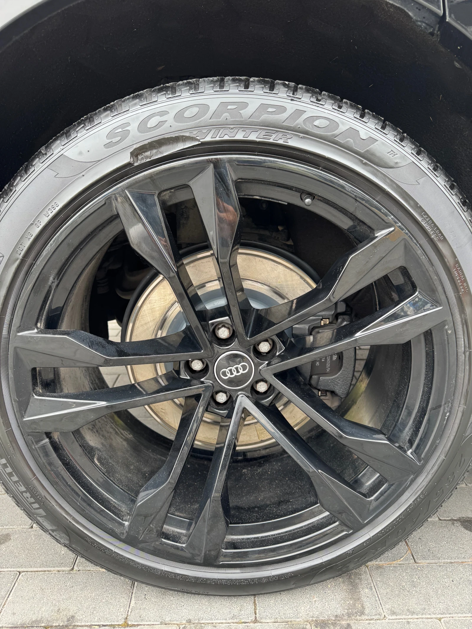 Audi SQ8 / MATRIX LED / BLACK / ПАНОРАМА / , снимка 6 - Автомобили и джипове - 53926199