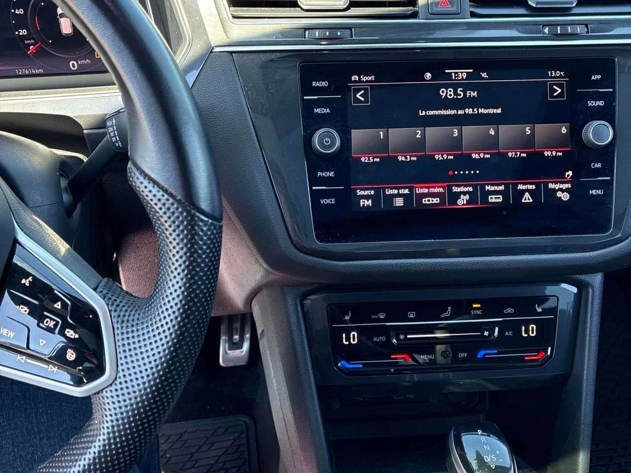 VW Tiguan Comfortline R Line Black Edition/КЛИП/ПАНОРАМА, снимка 9 - Автомобили и джипове - 54719614