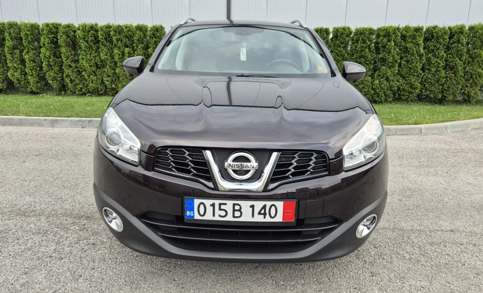 Nissan Qashqai 2.0i 4х4 Швейцария, снимка 8 - Автомобили и джипове - 54738059
